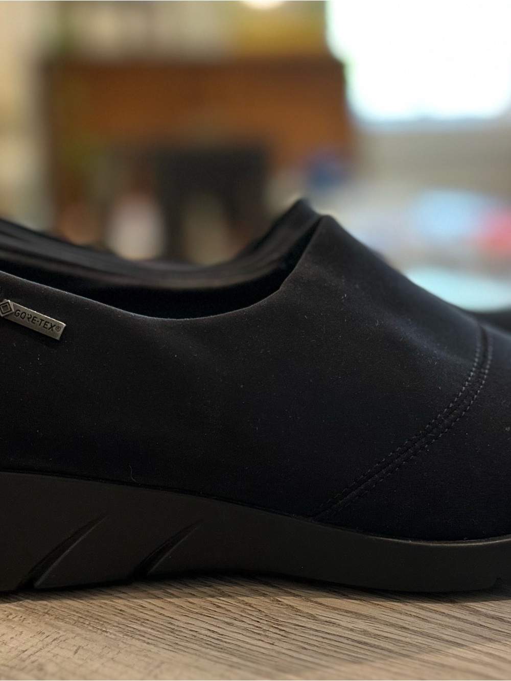 Mephisto Black Women's Slip-On Shoe with GORE-TEX waterproof lining size 8